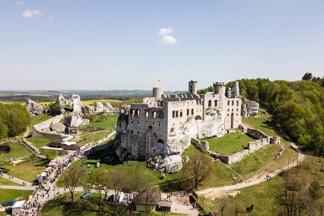 Ogrodzieniec Castle & Ojcow National Park Tour - FAQ