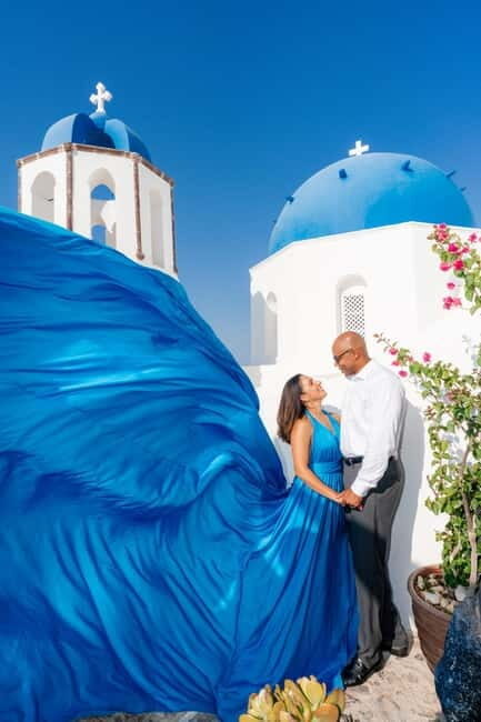 Oia: Santorini Photoshoot with Flying Dress Rental Option - Who Will Love This?
