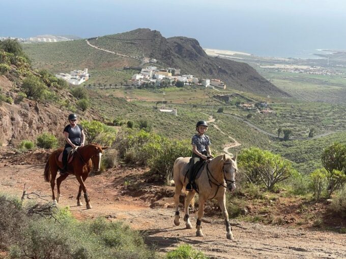 Ojos De Garza: 2-Hour Las Palmas Mountains Horse Riding Tour - Frequently Asked Questions