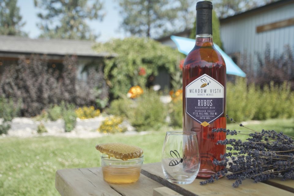 Okanagan Bee Tour, Wine Tasting and Lunch at Kelowna Winery - Honey Wine Tasting