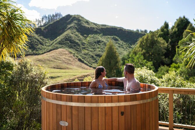 Okohua Glowworm Cave Adventure - The Value of a Small, Eco-Conscious Tour