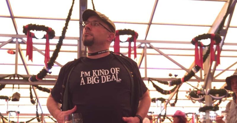 Oktoberfest Tour and Table Reservation at a Major Tent - Key Points