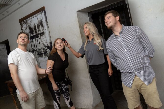 Old Jail After Dark Paranormal Experience - Key Points