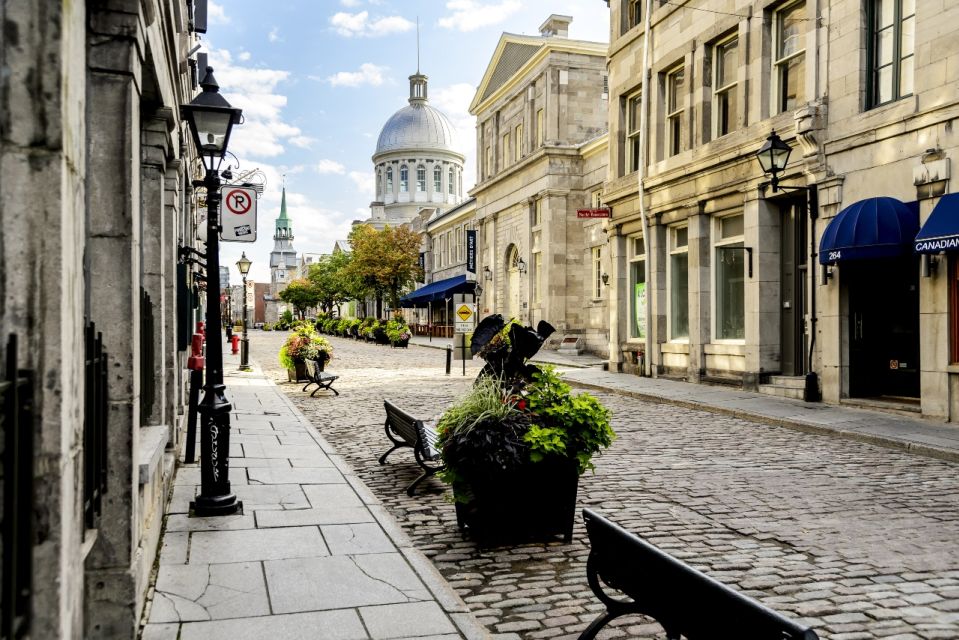 Old Montreal: 2-Hour VIP Walking Tour - Guided by Professionals