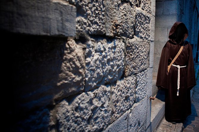 Old Montreal Ghost Walking Tour - Accessibility and Requirements