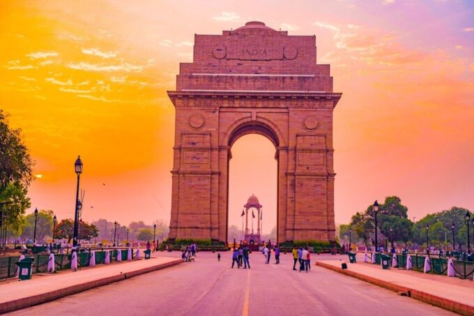 Old & New Delhi Private Tuk Tuk Tour With Street Food - Tips for Tour Participants