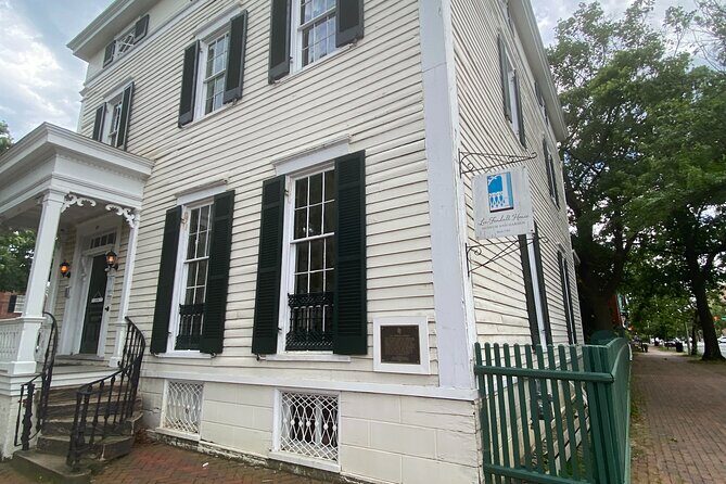 Old Town Alexandria Guided Walking Tour with a Local - FAQs