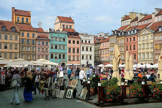Old Town with Royal Castle + Warsaw Uprising Museum: SMALL GROUP /inc. Pick-up/ - Frequently Asked Questions