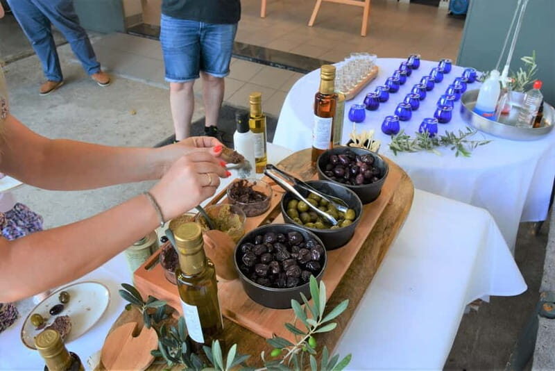 Olives & Olive Oil & Wine Tasting (3 in 1 Experience!) - Key Points