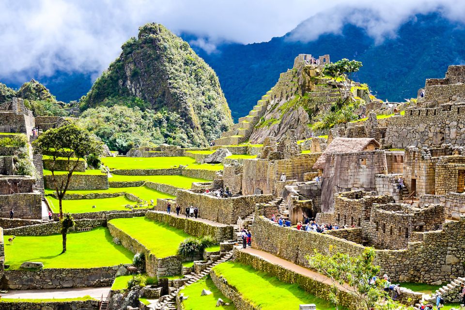 Ollantaytambo: Vistadome Round-trip Train to Aguas Calientes - Booking and Logistics