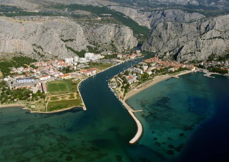 Omi: Free Climbing gear, Daily Rental - Key Points