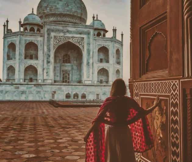 One-Day Agra Adventure: Depart From Delhi - The Sum Up