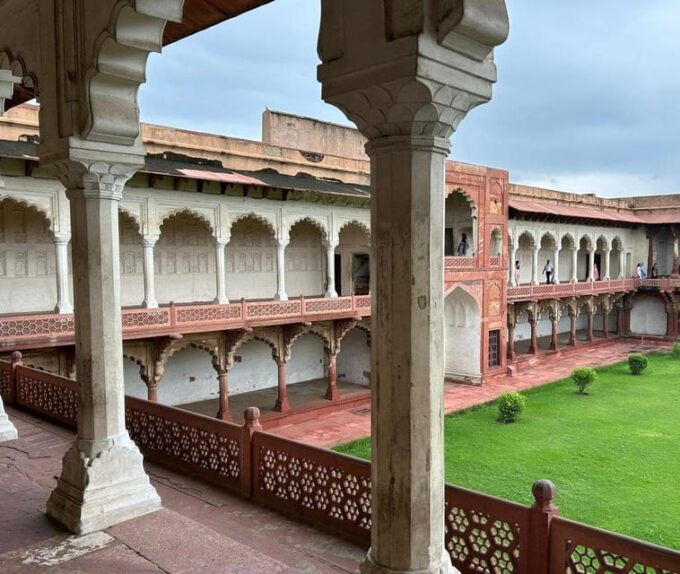 One-Day Agra Tour: Quick and Comprehensive - Travel Tips