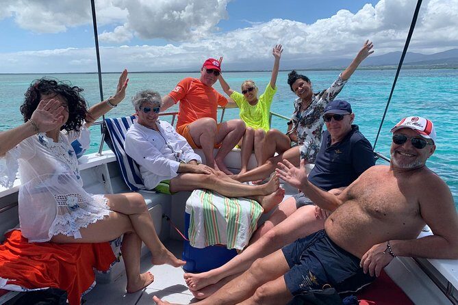 One-day boat trip to the lagoon of Guadeloupe - A full breakdown of what to expect on this Guadeloupe lagoon boat tour