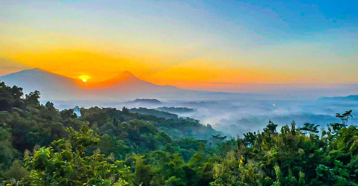 One Day Tour: Borobudur Climb - Prambanan and Sewu Temple - Visiting Borobudur Temple