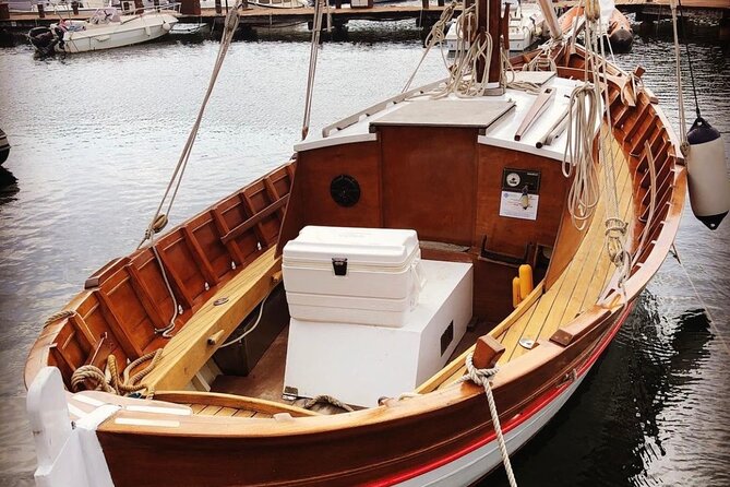One-Day Tour on a Vintage Cruise in Tavolara and Molara - Accessibility and Recommendations