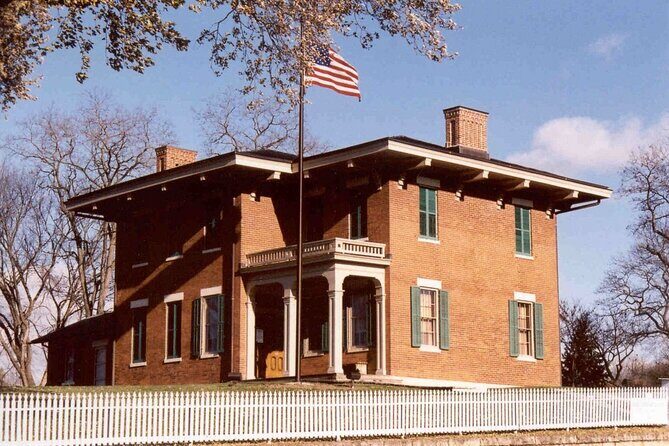 One Day Tour On Galena From Chicago - An Authentic Look at an 8-10 Hour Day Trip from Chicago