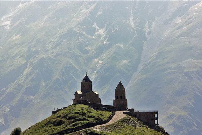 One-day tour to the Magnificent Kazbegi - Key Points