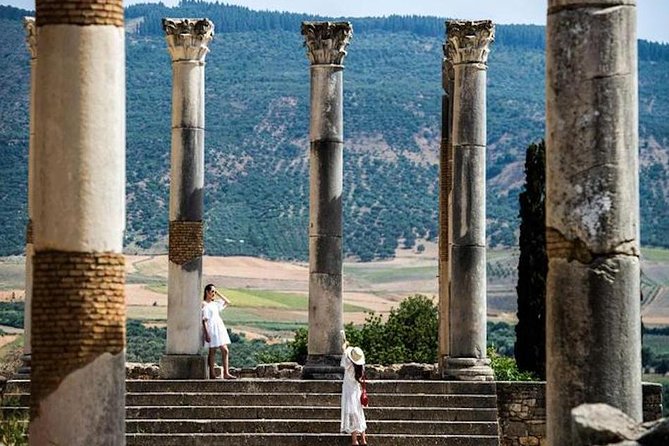 One Day Trip to Volubilis and Meknes From Fes - Discovering Meknes