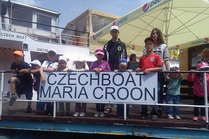 One Hour Boat Tour on Vltava River - Meeting and Redemption Details