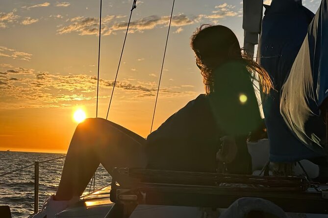 One Hour Cruise Around Marina Del Rey on a Classic Sailboat - Booking Your Cruise