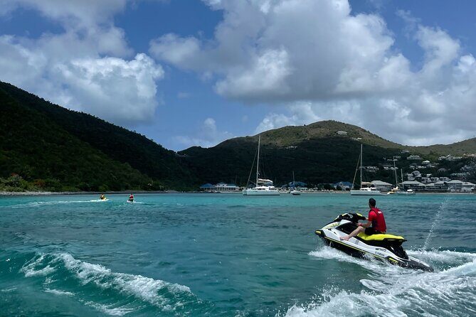 One hour private jet ski tour in Saint Martin with free passenger - FAQ