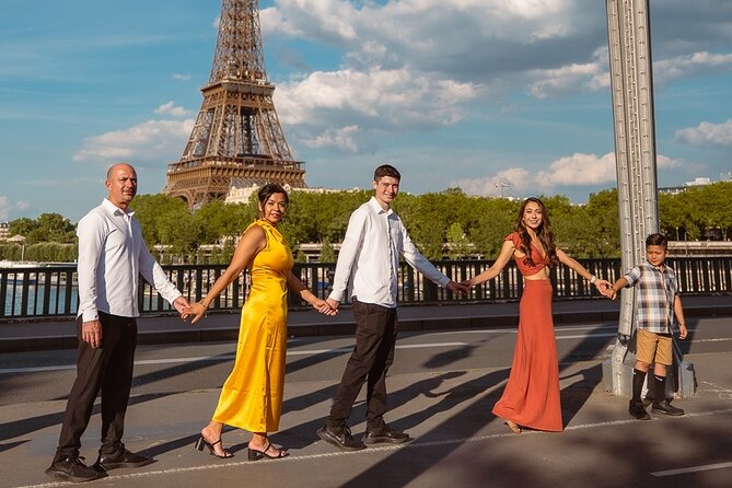 One-Hour Private Photo Shoot in Paris - Meeting and End Points