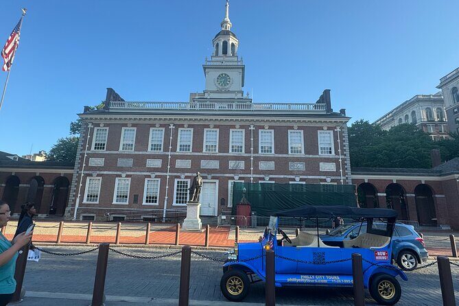 One Hour Tour Of Philadelphia Historical Sites In A Vintage Car - Who Should Consider This Tour?