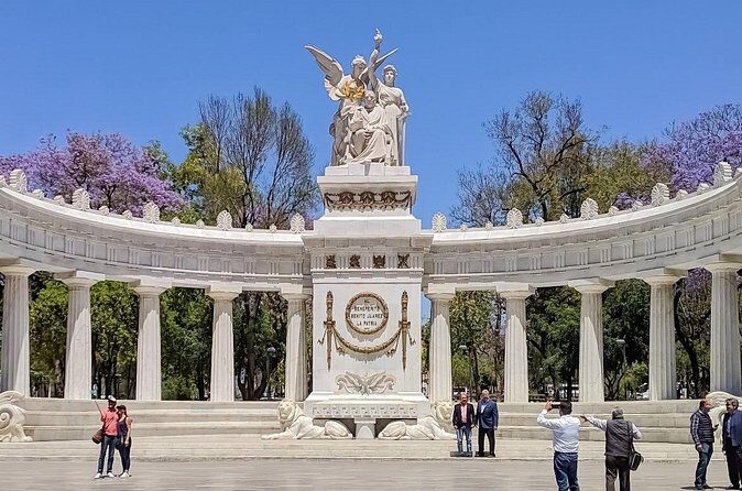 One morning at CDMX Vip + Tacos + Hot Drinks. - Who Should Consider This Tour?