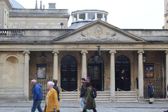 One Way or Round Trip Private Transfer: Heathrow Airport to Bath - Key Points