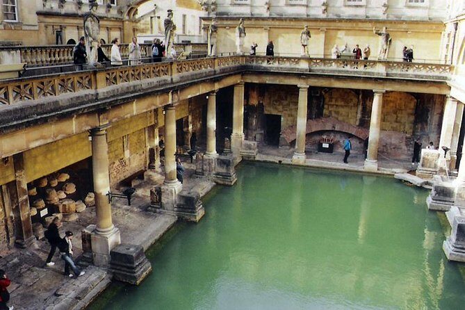 One Way or Round Trip Private Transfer: Heathrow Airport to Bath - Who Would Love This Experience?