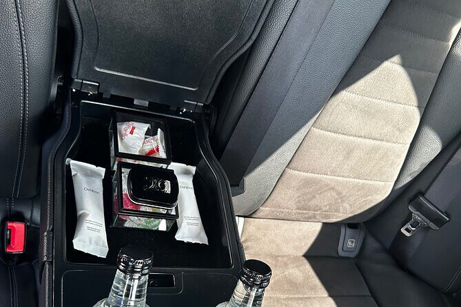 One-way private transfer from Paris Airports - An In-Depth Look at the Experience