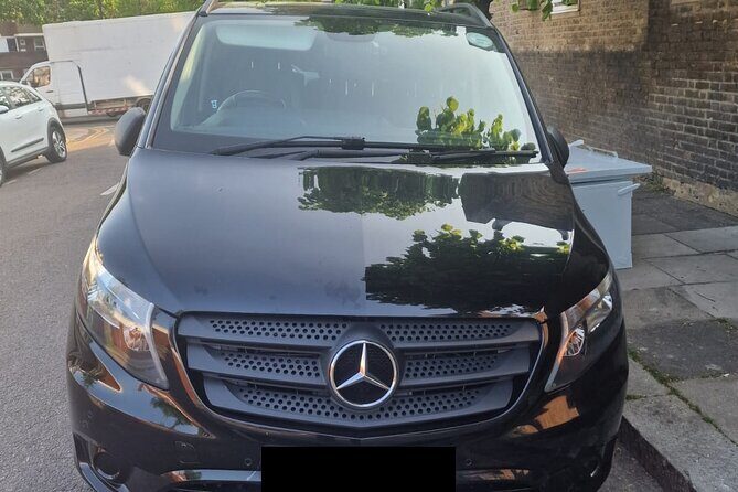 One Way Taxi Transfer from Gatwick Airport to Heathrow Airport - Key Points