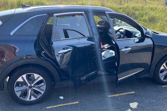 One Way Taxi Transfer from Heathrow Airport to Gatwick Airport - Analyzing the Experience: What You Can Expect