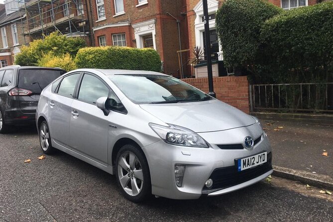 One Way Taxi Transfer From London to Gatwick Airport - Contact and Reservation Process