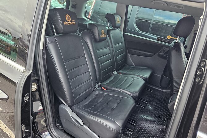 One-Way Taxi Transfer From Stansted Airport to London - Booking Confirmation and Accessibility