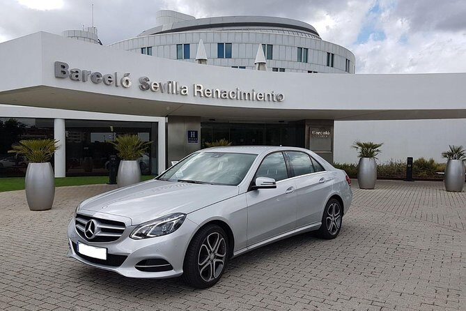 One-way transfer by sedan from Seville Airport to hotel in Seville Center - Key Points