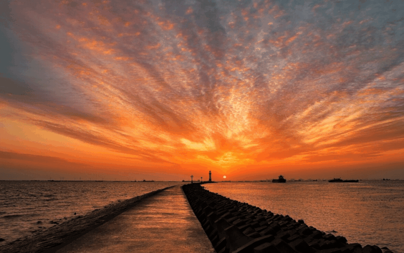One Way Transfer From Shanghai Wusongkou Pier to PVG Airport - Pickup and Drop-off