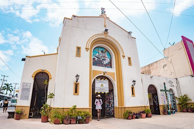 Open Top City Tour & Beach Break - Key Points