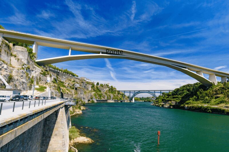 Oporto Tuk Tuk Tour: Among bridges and mysteries - 1.30h - Practical Tips for Making the Most of Your Tour