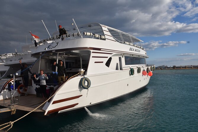 Orange Bay Sea Trip VIP - Included Amenities and Gear
