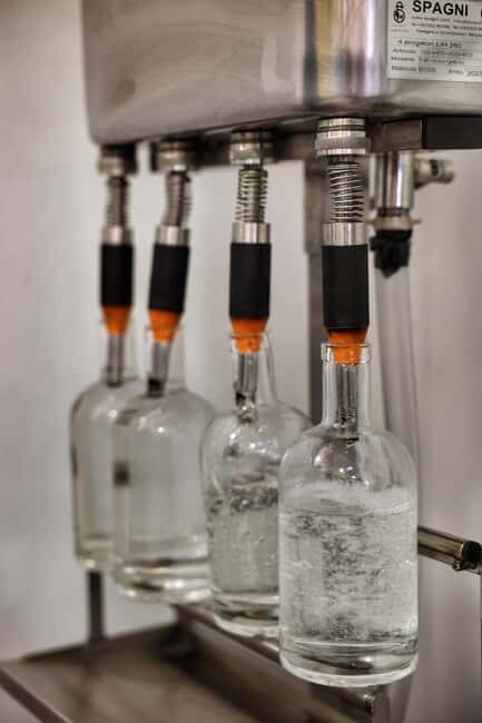 Orlando: Caribbean Moonshine Distillery Tour and Tasting - Key Points