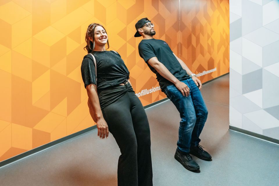 Orlando: Museum of Illusions Admission Ticket - Challenging the Senses
