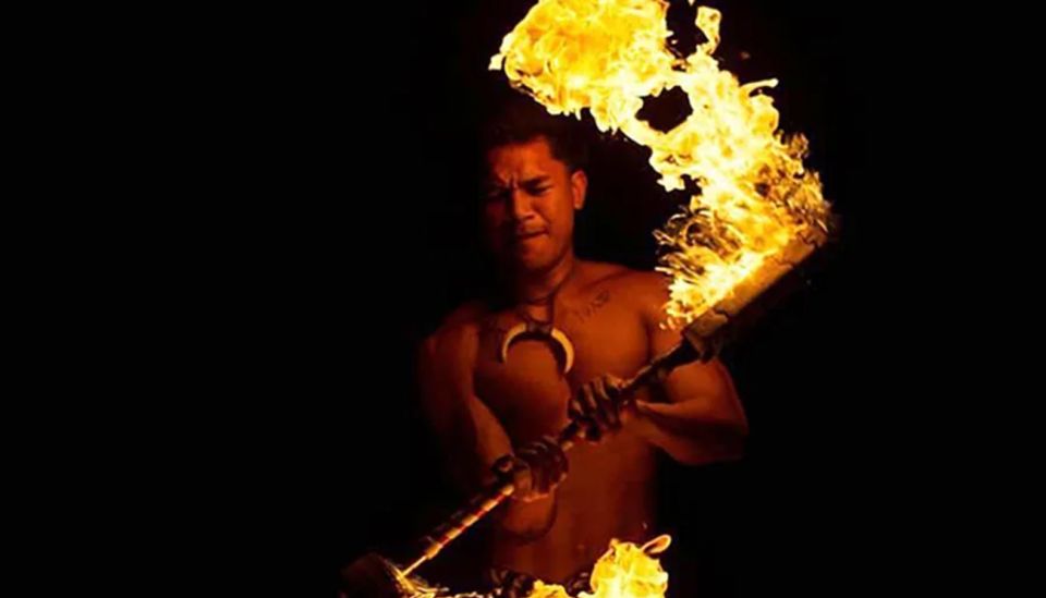 Orlando: Polynesian Fire Luau With Dinner and Live Show - Traditional Buffet Dinner Details
