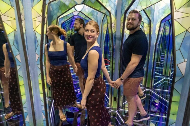 Orlando: Ripley's Mirror Maze Experience - Key Points