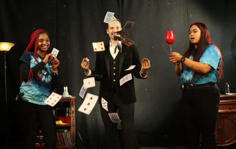 Orlando: The Outta Control Magic Dinner Show - What to Expect from Orlando’s Outta Control Magic Dinner Show