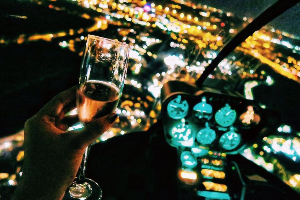 Orlando: Theme Parks at Night Helicopter Flight - Weight and Age Requirements