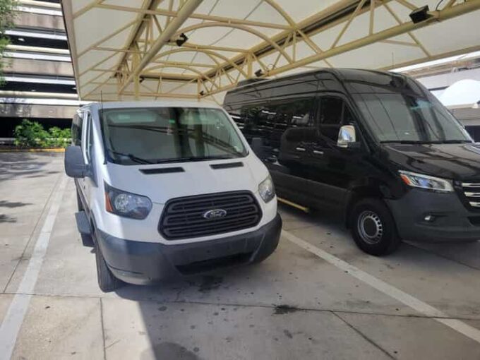 Orlando: Universal Studio Shuttle Service - Tips for a Smooth Journey