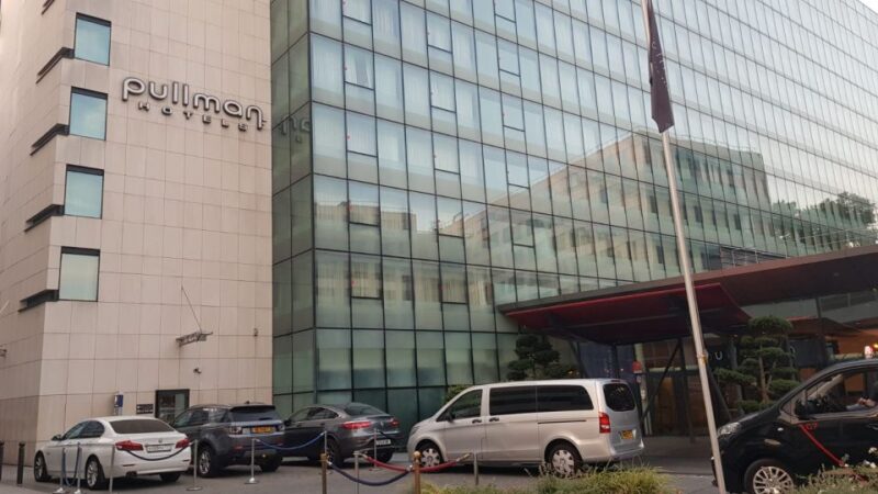 Orly Airport Shared Shuttle Transfer Service - Key Points