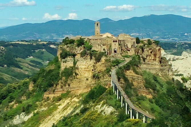 Orvieto and Civita Di Bagnoregio Skiptheline and Lunch From Rome - Itinerary Overview